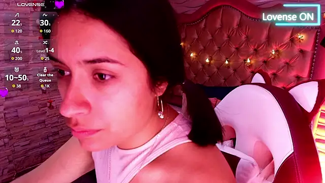 Roxanne Han online show from March 2026 12:00:01 PM