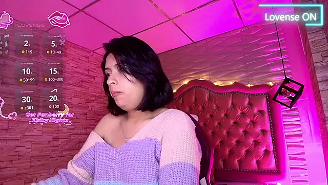 Roxanne Han online show from November 2025 11:53:02 AM