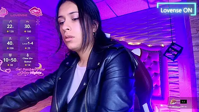 Roxanne Han online show from November 2025 11:44:01 AM