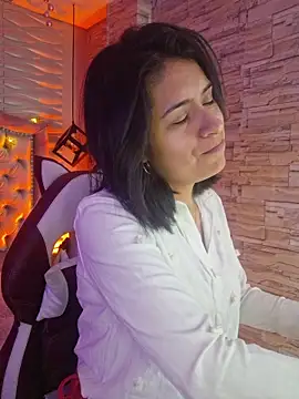 Roxanne Han online show from February 2026 12:03:02 PM