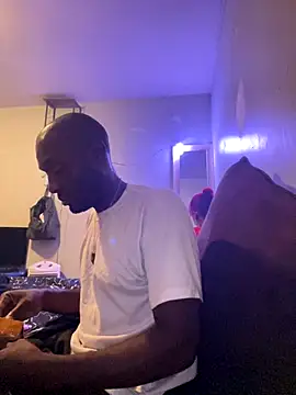 DiabloDicc74 online show from October 2025 08:13:02 AM