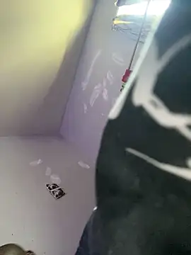 DiabloDicc74 online show from October 2025 03:33:02 PM