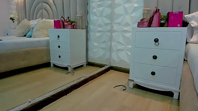 SweetKata  online show from April 2026 07:08:02 PM