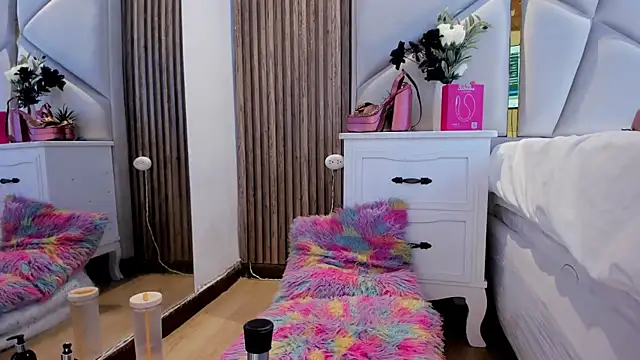 SweetKata  online show from April 2026 07:21:02 PM