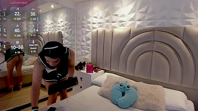 SweetKata  online show from April 2026 07:59:01 PM