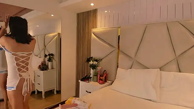 SweetKata  online show from February 2026 07:25:01 PM