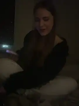 elliepixie online show from April 2026 12:40:01 AM