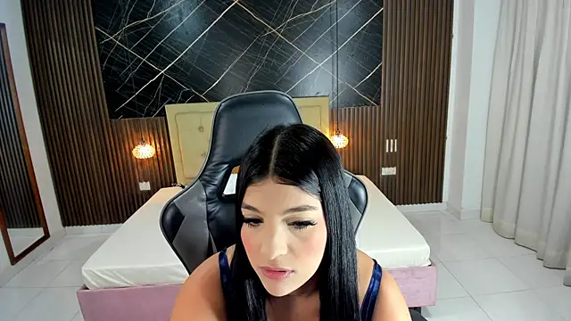 Snapshot of Milu_17 chatting on November 2025 10:59:02 AM Milu 17 online show from November 2025 10:59:02 AM