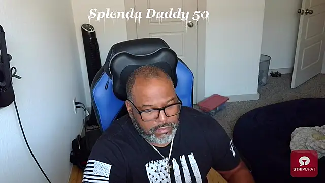 Snapshot of SplendaDaddy50 chatting on November 2025 05:08:02 PM SplendaDaddy50 online show from November 2025 05:08:02 PM