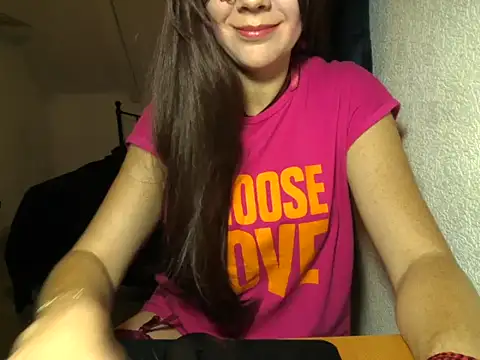 Aromaloveqq online show from November 2025 03:17:02 PM