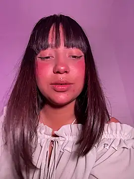 misschloe  online show from November 2025 02:43:01 PM