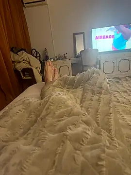 fadadaPutaria online show from November 2025 02:22:02 AM