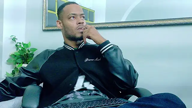 Neytanmalcon online show from November 2025 09:29:02 PM