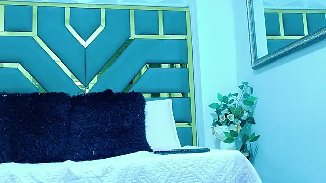 Neytanmalcon online show from December 2025 07:41:01 PM