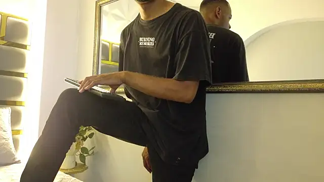 Neytanmalcon online show from October 2025 08:38:01 PM