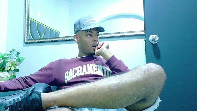 Neytanmalcon online show from December 2025 09:48:01 PM