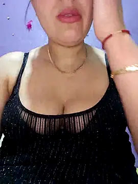 Sexy-girl online show from April 2026 05:10:02 PM