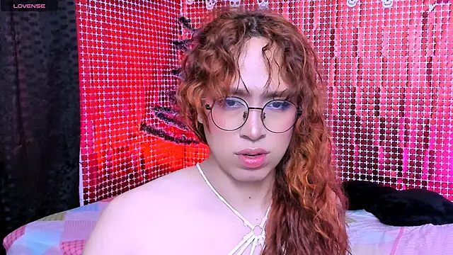 Snapshot of AdelineEsposito chatting on January 2026 01:51:02 PM AdelineEsposito online show from January 2026 01:51:02 PM