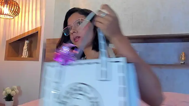 sophie duval online show from April 2026 08:13:01 PM