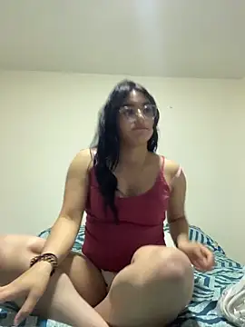 Snapshot of Sophiahilt0n_ chatting on October 2025 12:48:01 PM Sophiahilt0n  online show from October 2025 12:48:01 PM