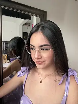 IslaCole online show from January 2026 08:04:02 PM