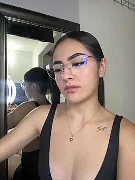 IslaCole online show from March 2026 11:20:02 PM