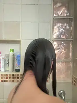 IslaCole online show from January 2026 08:13:02 PM