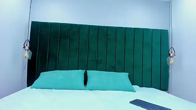 Snapshot of Melody_Horney chatting on December 2025 08:42:02 PM Melody Horney online show from December 2025 08:42:02 PM