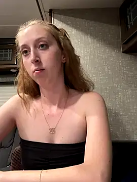 sweet-vixen online show from December 2025 02:40:02 AM