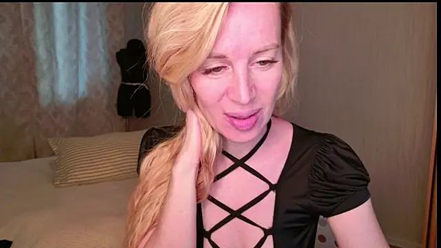 Kess-Edison online show from November 2025 01:59:01 PM