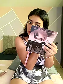 Nahomievans233 online show from November 2025 12:52:02 PM