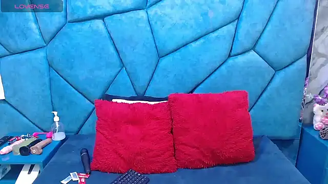 JulietaDiamond online show from May 2026 03:33:01 AM