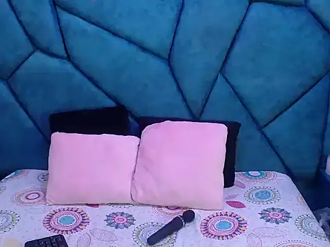 JulietaDiamond online show from March 2026 02:33:02 AM