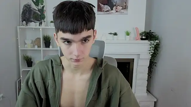 Snapshot of YamiTwink chatting on November 2025 08:53:02 PM YamiTwink online show from November 2025 08:53:02 PM