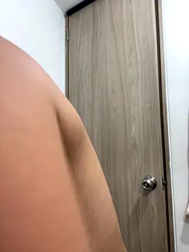 AbbyHank2 online show from November 2025 04:18:02 PM