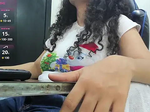 Snapshot of agata18_ chatting on April 2026 12:29:01 PM agata18 online show from April 2026 12:29:01 PM