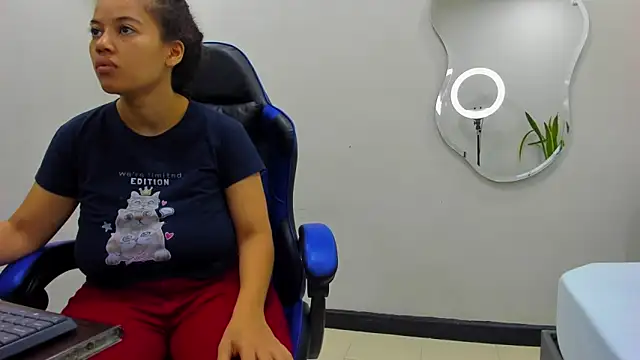 Snapshot of agata18_ chatting on January 2026 12:55:02 PM agata18 online show from January 2026 12:55:02 PM