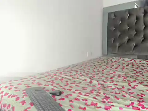 shopy horny online show from November 2025 04:41:02 PM