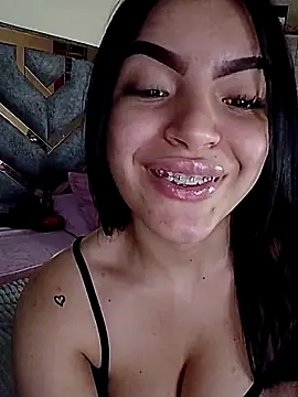 Snapshot of Nuvi_jonhs chatting on December 2025 11:04:01 PM Nuvi jonhs online show from December 2025 11:04:01 PM