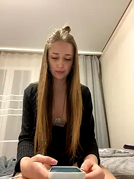 Angel hotyy online show from October 2025 07:10:01 PM