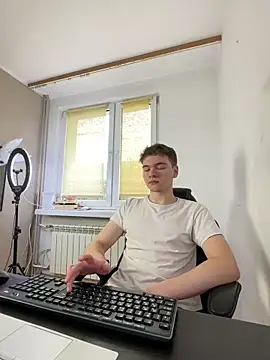 danielxfun online show from December 2025 09:53:01 AM