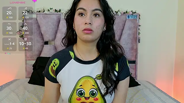 Snapshot of Iris_mandarinne chatting on October 2025 07:59:02 PM Iris mandarinne online show from October 2025 07:59:02 PM