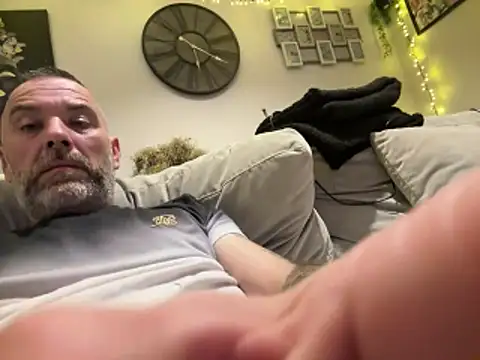 Snapshot of plymouthlad82 chatting on March 2026 10:45:01 PM plymouthlad82 online show from March 2026 10:45:01 PM