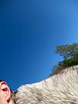 Lilbratofficial online show from April 2026 04:22:02 PM