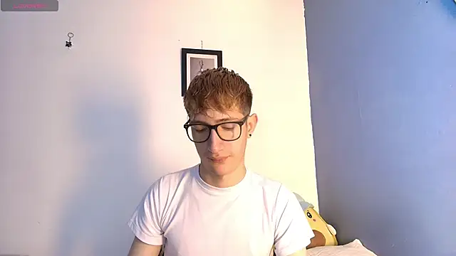 Snapshot of Erick_Taylor3 chatting on May 2026 08:12:01 PM Erick Taylor3 online show from May 2026 08:12:01 PM