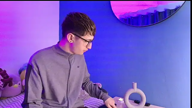 Erick Taylor3 online show from February 2026 08:39:01 PM