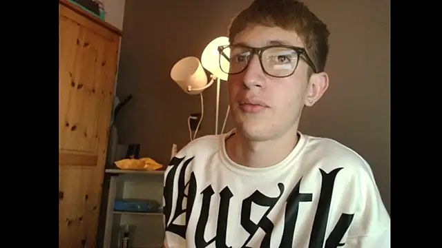 Erick Taylor3 online show from December 2025 08:20:01 PM