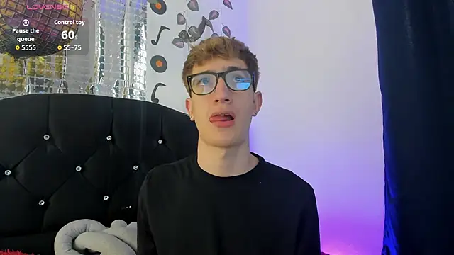 Erick Taylor3 online show from November 2025 05:39:01 PM