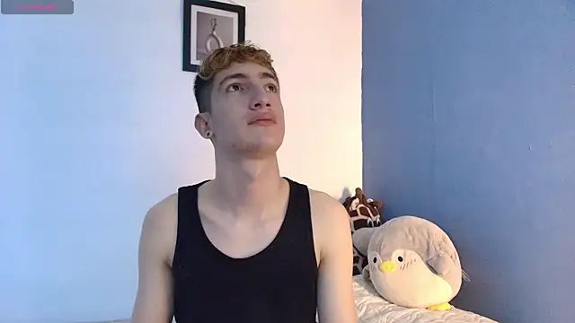 Snapshot of Erick_Taylor3 chatting on June 2026 07:52:02 PM Erick Taylor3 online show from June 2026 07:52:02 PM