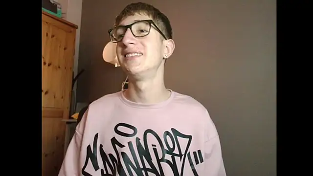 Erick Taylor3 online show from December 2025 08:14:02 PM